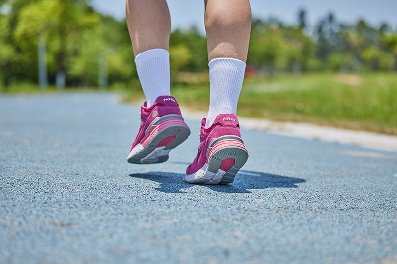 How to Choose the Best Wide Shoes for Women Who Stand All Day - FitVilleUK