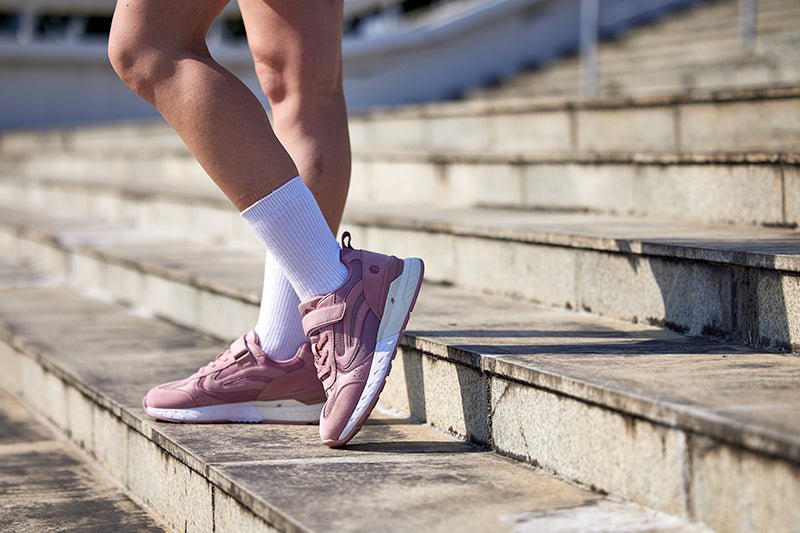 The Benefits of Wearing Wide Shoes for Women with Plantar Fasciitis - FitVilleUK