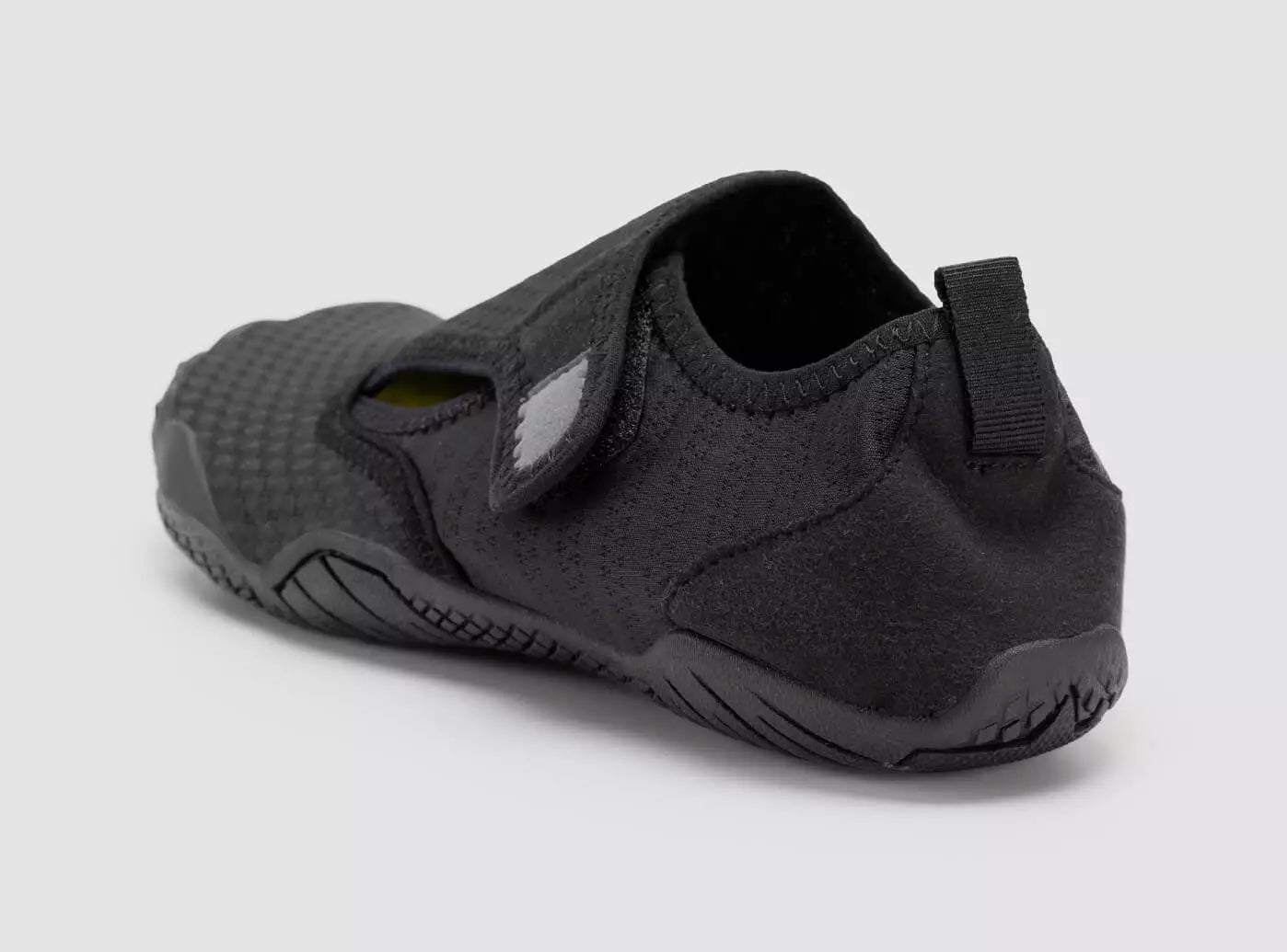 Lightweight Men s wide barefoot water shoes FitVilleUK