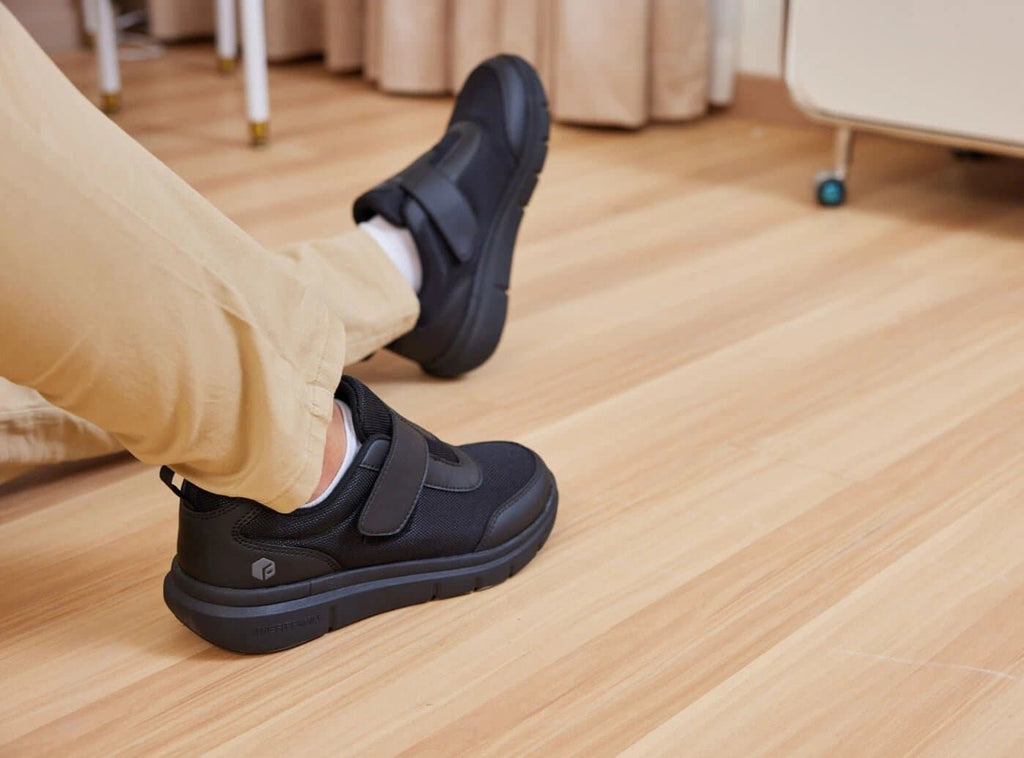 FitVille Men's EasyTop StrapEase Diabetic Shoes V4 - 10