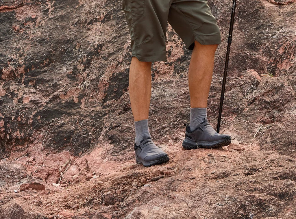 FitVille Men's Low - Top LugMax Outdoor Slip - On V3 - 22