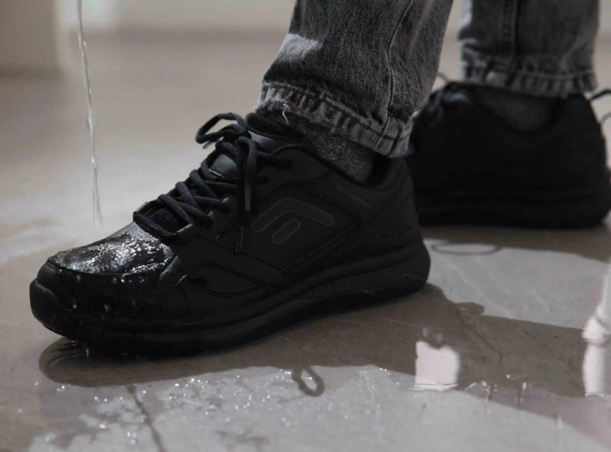 FitVille Men's TopGrip SR Work Shoes V1 Non Slip – FitVilleUK