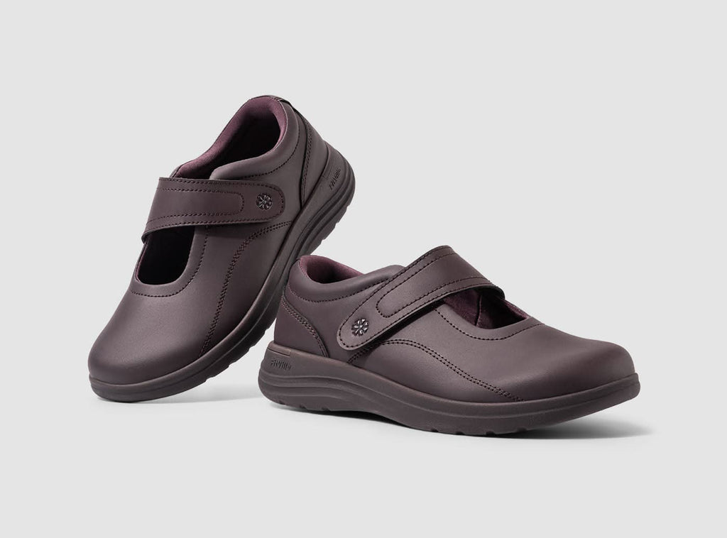 FitVille Women's BriskWalk Elite Dress Shoes V8 - 9