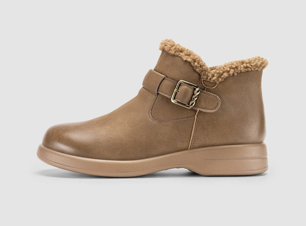 Women's FluffWalk Winter Boots V5 - 7