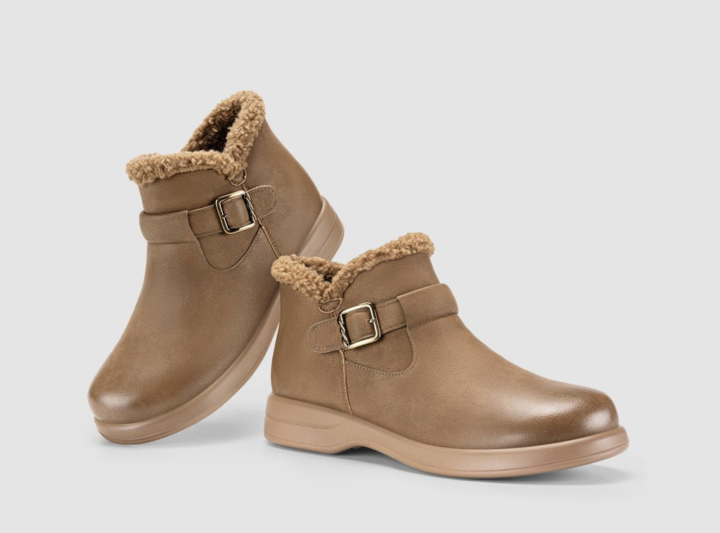 Women's FluffWalk Winter Boots V5 - 9